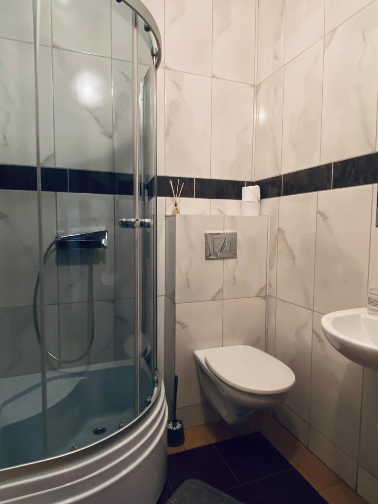 Gryfny Hotel Wodzisław Śląski 外观 照片